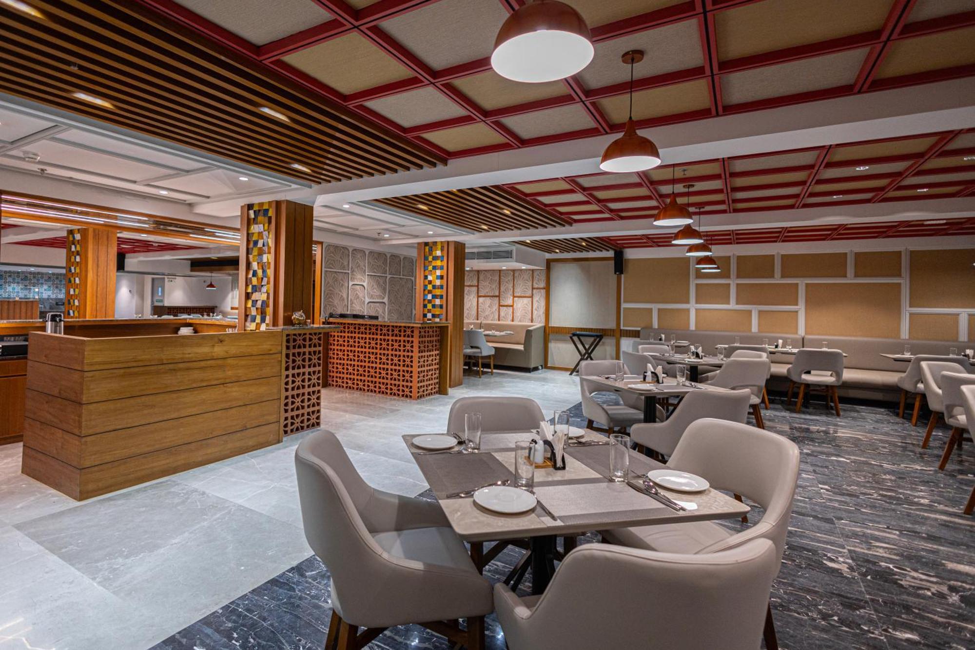 Ramada Encore By Wyndham Viramgam Exterior foto